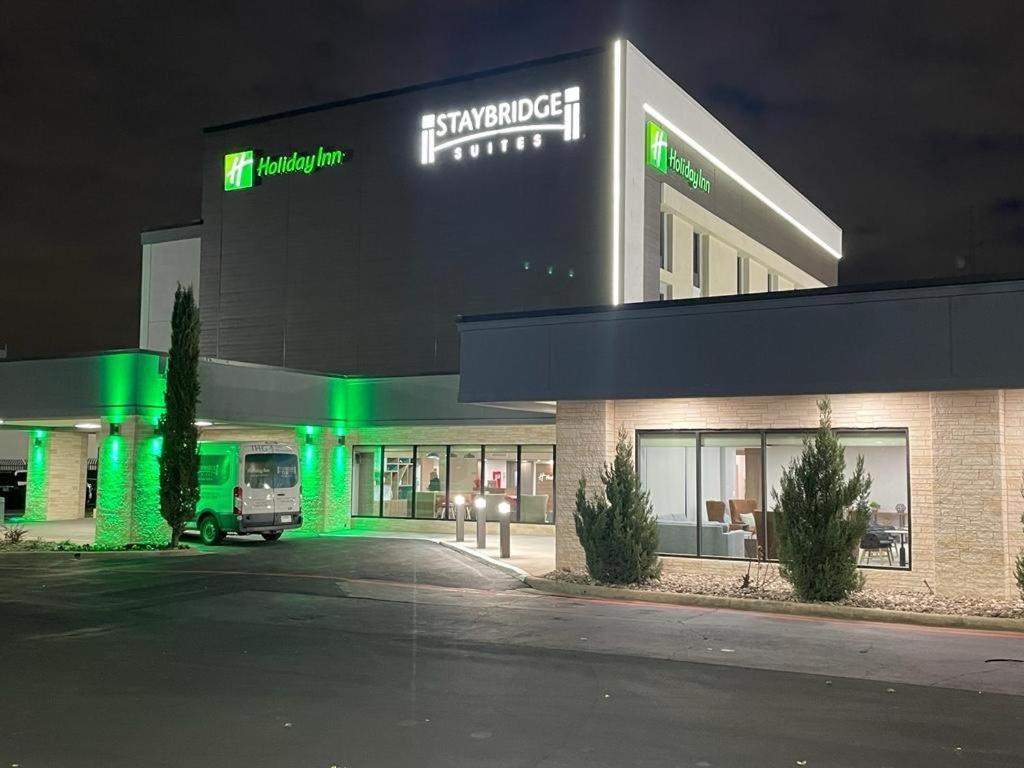 Holiday Inn Dallas Market Ctr Love Field By Ihg エクステリア 写真