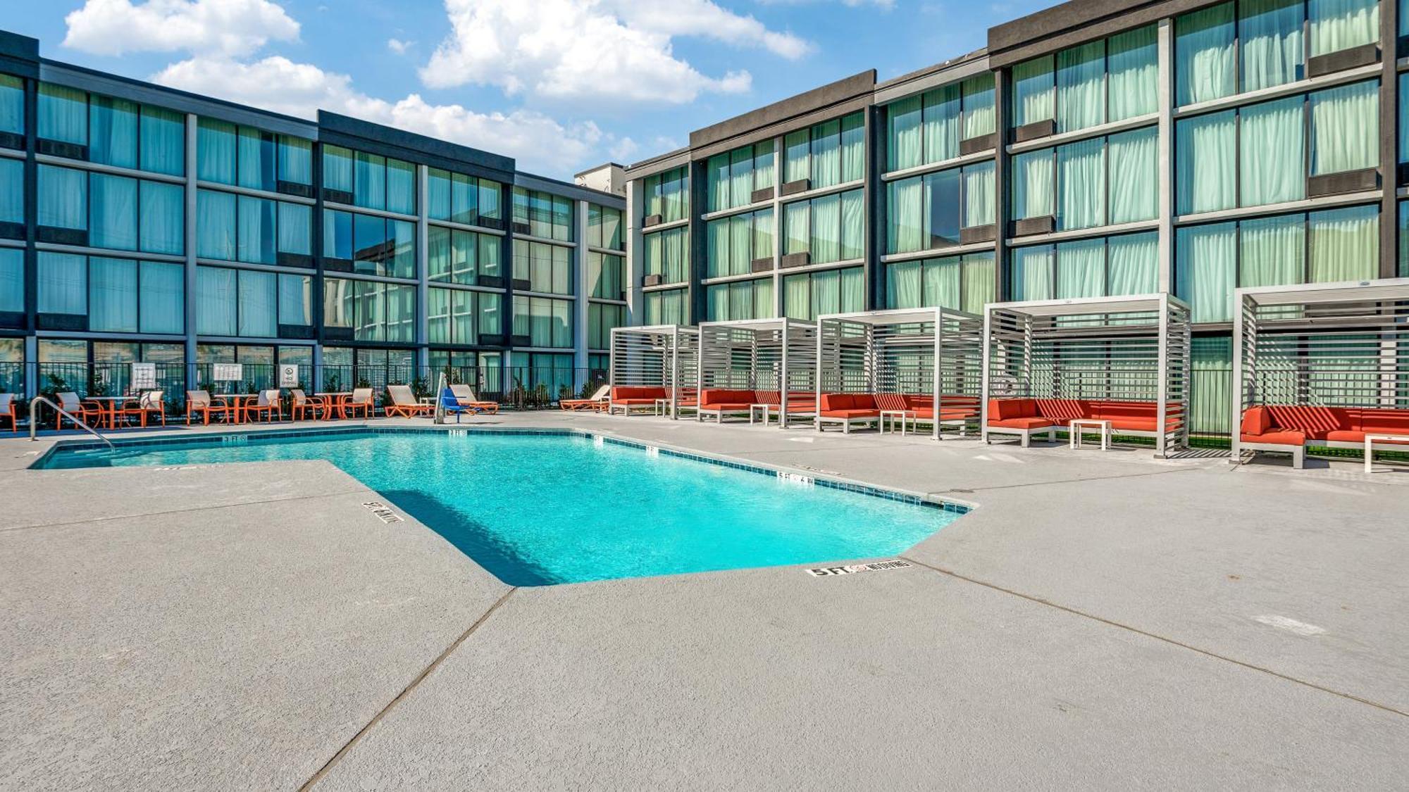 Holiday Inn Dallas Market Ctr Love Field By Ihg エクステリア 写真