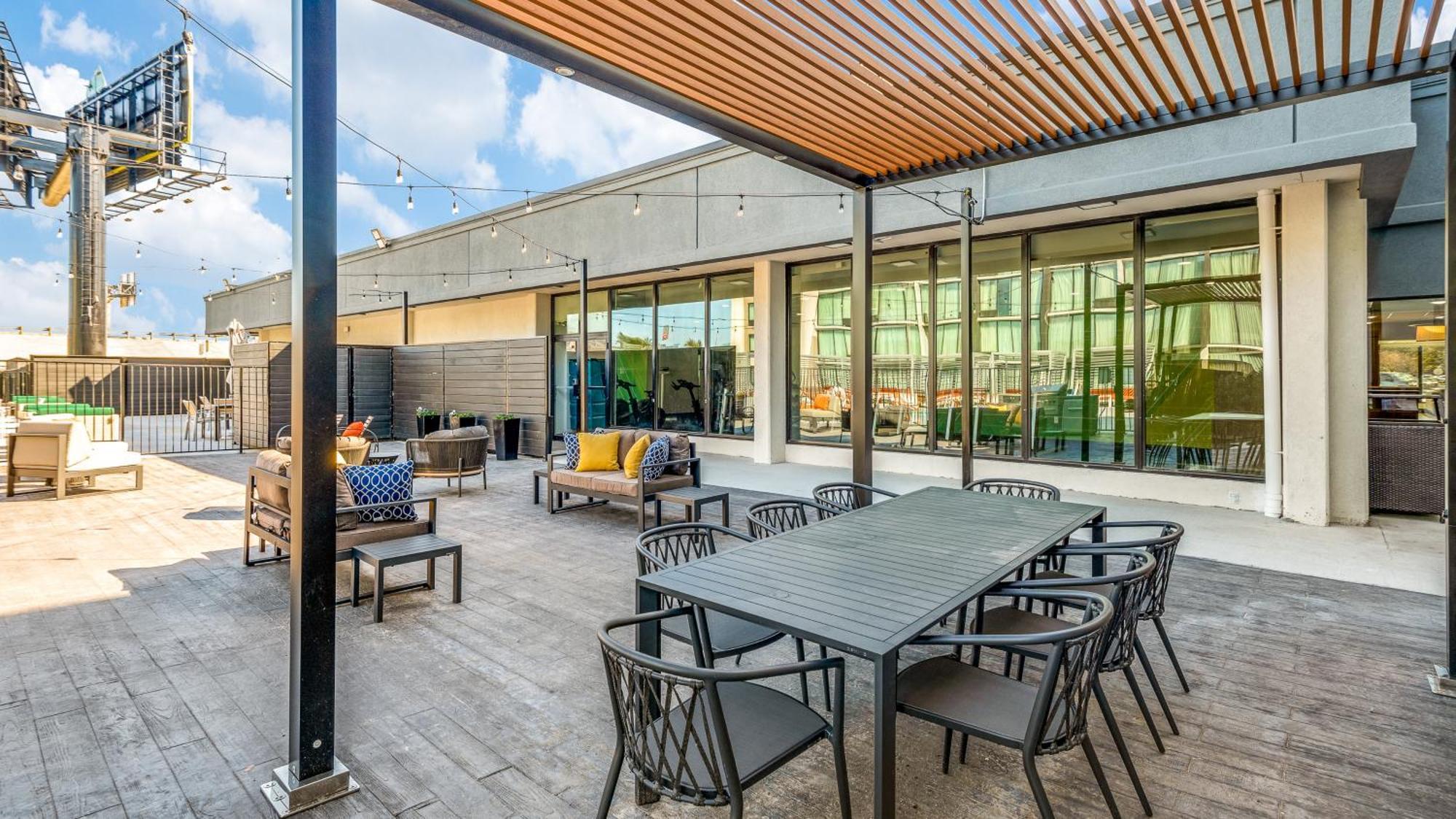 Holiday Inn Dallas Market Ctr Love Field By Ihg エクステリア 写真
