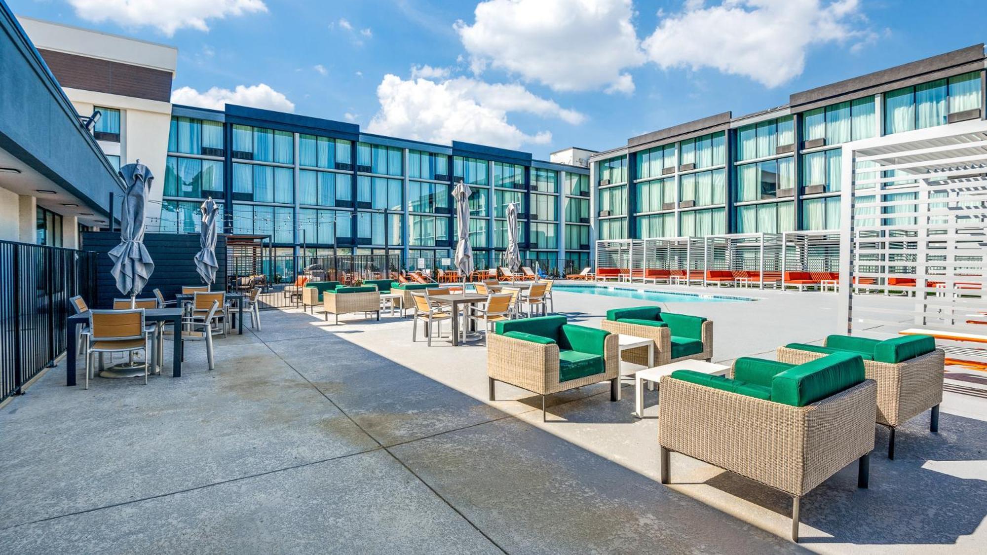 Holiday Inn Dallas Market Ctr Love Field By Ihg エクステリア 写真